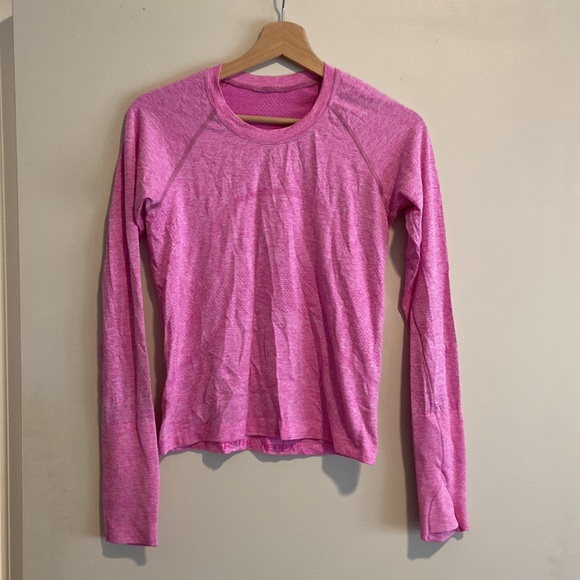 Lulu lemon swiftly tech long sleeve shirt - Picture 2 of 2